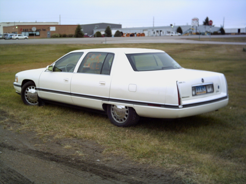 Picture of 1995 Cadillac DeVille Concours Sedan, exterior