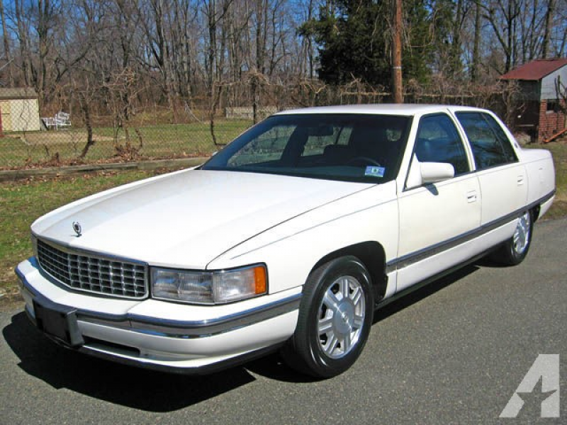1995 Cadillac DeVille for sale in Marlboro, New Jersey