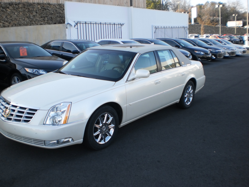 Picture of 2010 Cadillac DTS Luxury, exterior