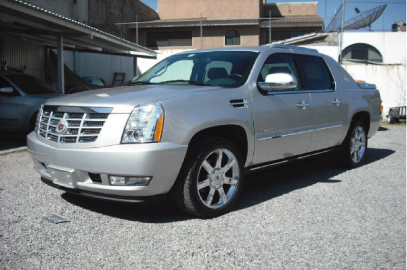 Price of 2011 Cadillac Escalade EXT | Price of Products