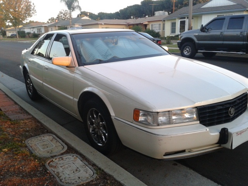 1993 Cadillac Seville STS, outside front passanger, exterior