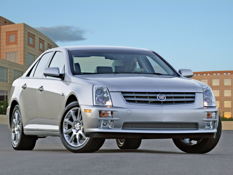 2005 Cadillac STS - Front Angle - Buildings - 1024x768 Wallpaper