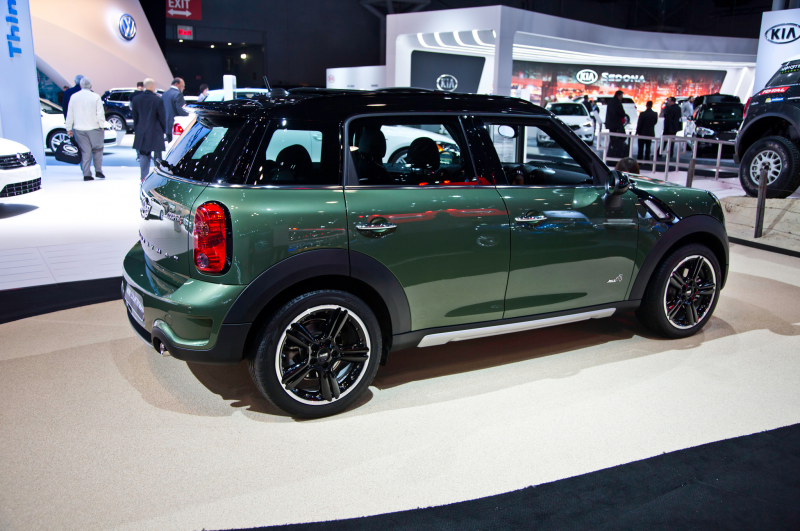 2015 Mini Countryman Puts on a New Face for NY Photo Gallery