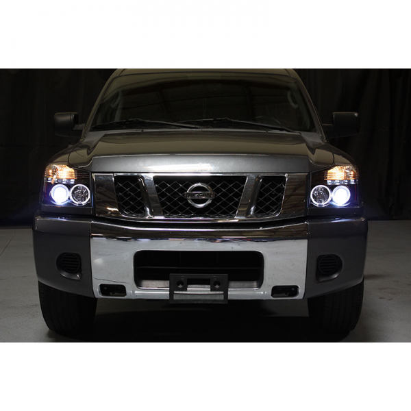 ... Nissan Titan / 04-07 Armada Dual Halo & LED Projector Headlights