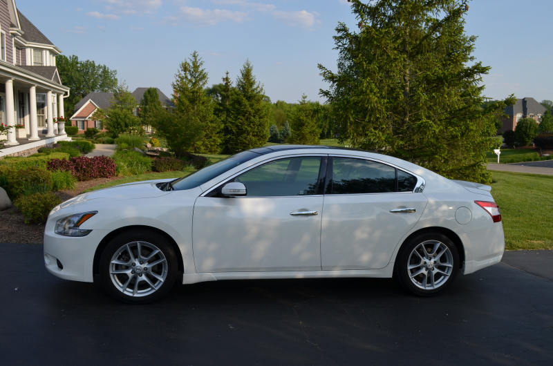 Picture of 2010 Nissan Maxima SV, exterior