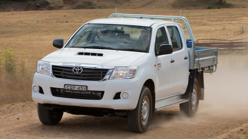2014 Toyota HiLux 4x4 SR Double Cab chassis auto | new car sales price