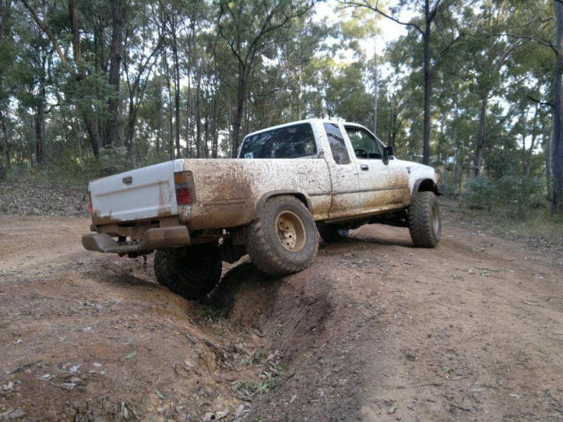1994 Toyota Hilux SR5 Space Cab Photo 1 of 7