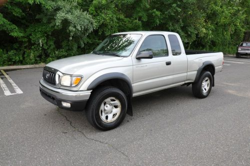 Toyota Tacoma Extended Cab Pickup 2-Door 2.7L No Reserve 4X4 Truck ...