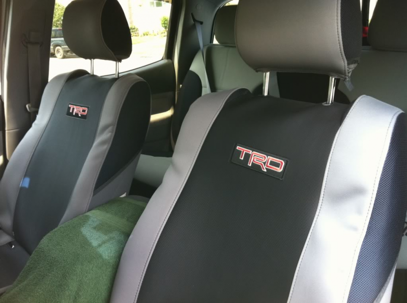 FS- 2006 Toyota Tacoma TRD Seat covers