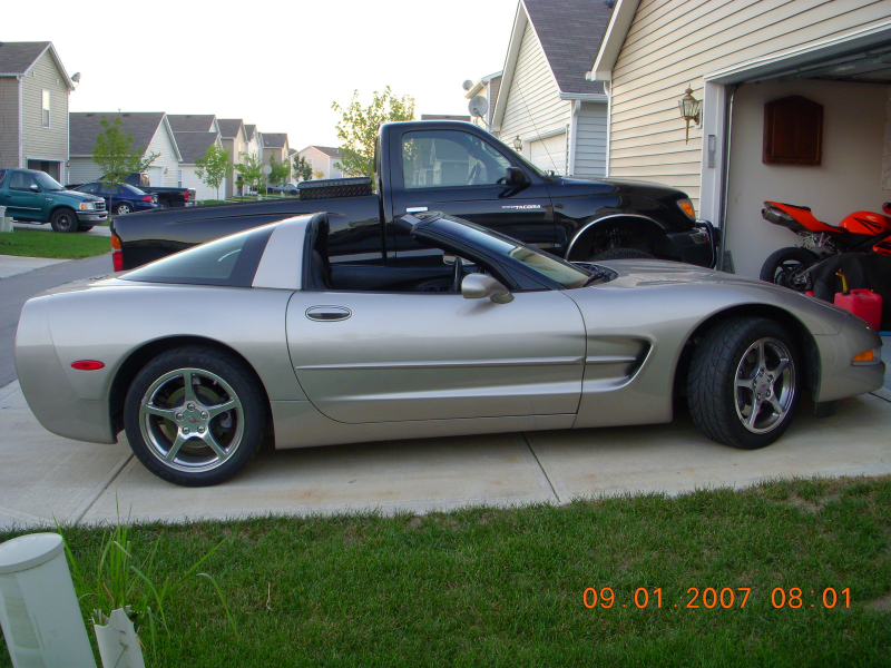 Picture of 2000 Chevrolet Corvette Coupe