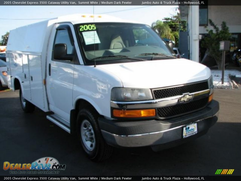 2005 Chevrolet Express 3500 Cutaway Utility Van Summit White / Medium ...