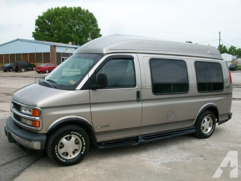 2002 Chevrolet Express 1500 for sale in Louisa, Kentucky