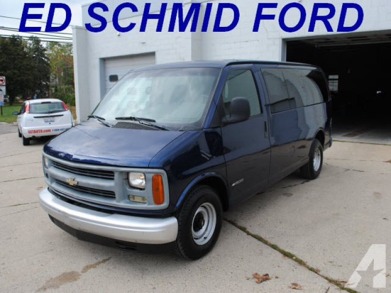 2002 Chevrolet Express 1500 for sale in Ferndale, Michigan