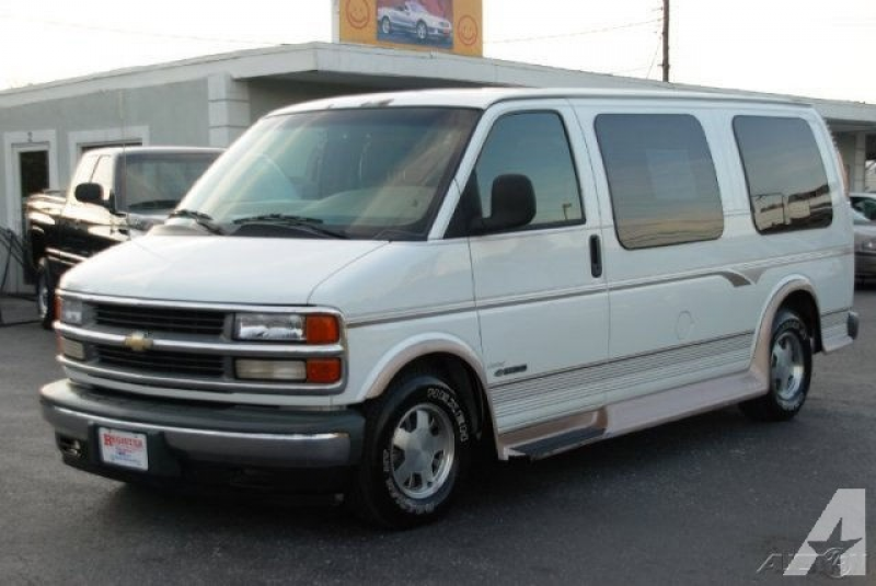 2000 Chevrolet Express 1500 for sale in Tampa, Florida