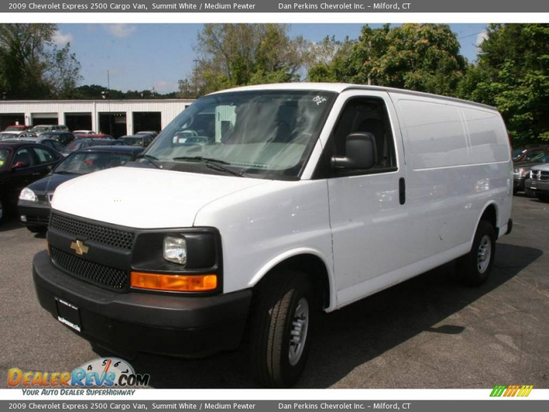 2009 Chevrolet Express 2500 Cargo Van Summit White / Medium Pewter ...