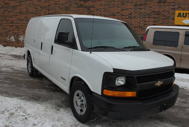 2003 Chevrolet Express 2500 Cargo Van