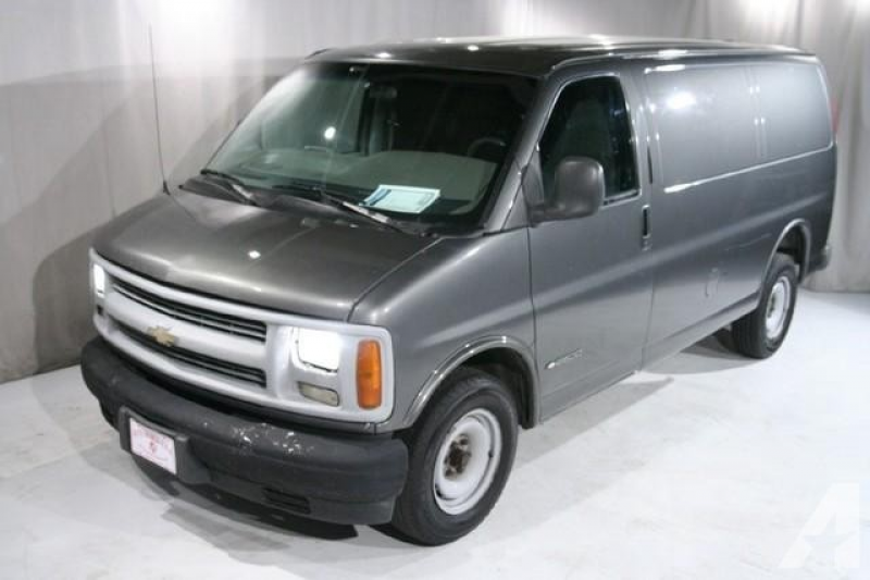 2000 Chevrolet Express 2500 Cargo for sale in Bedford, Ohio