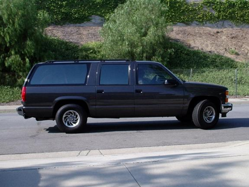 cleanchevy 1992 Chevrolet Suburban 1500 3950081
