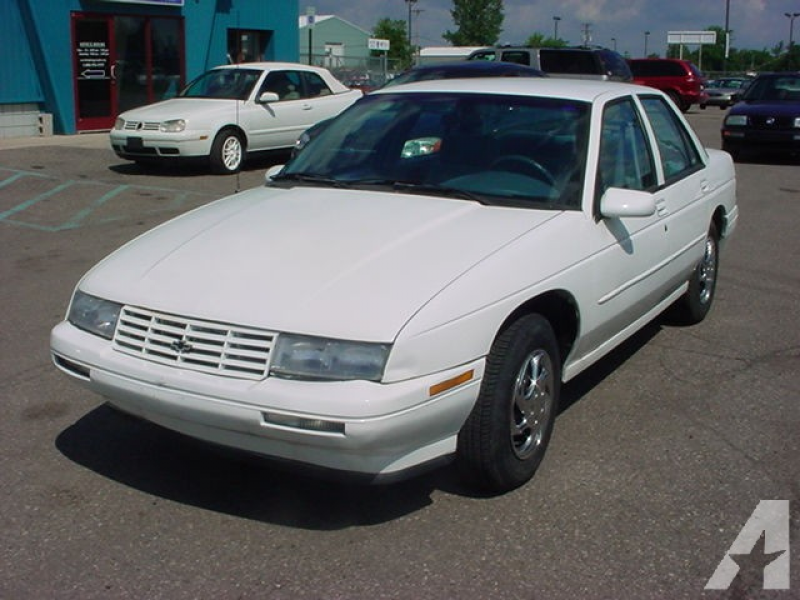 1996 Chevrolet Corsica for sale in Pontiac, Michigan
