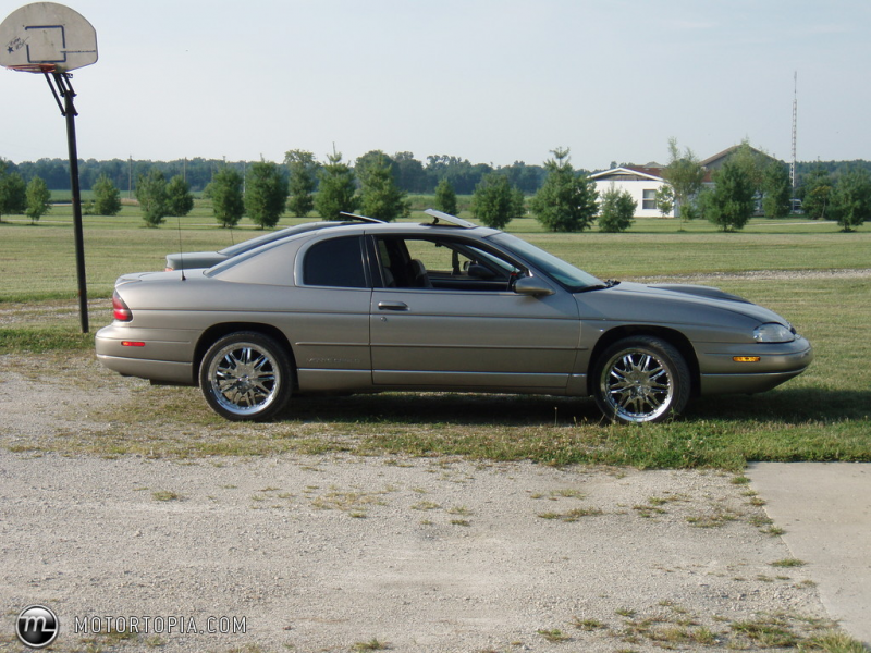 Photo of a 1999 Chevrolet Monte Carlo LS (Savannah)