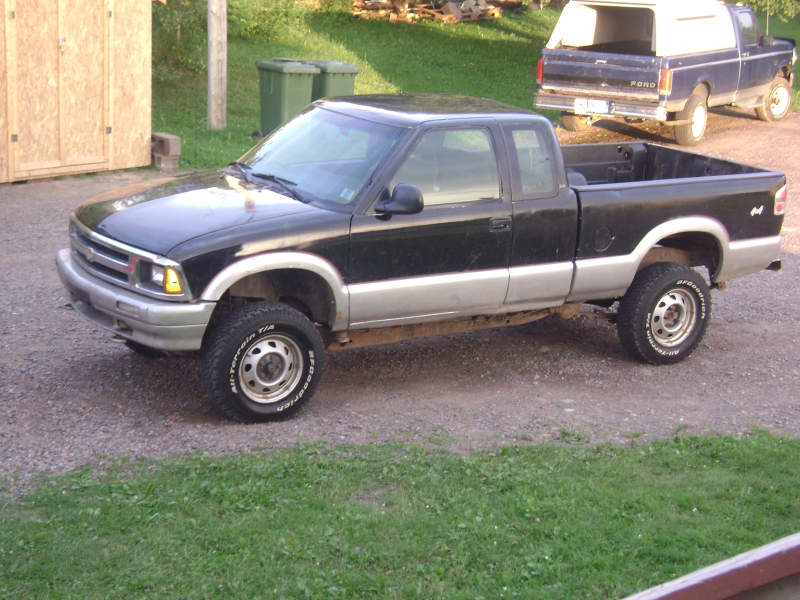 Picture of 1995 Chevrolet S-10 2 Dr LS 4WD Extended Cab SB, exterior