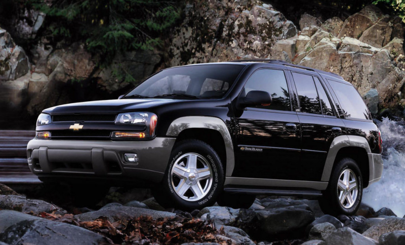 The 2002 Trailblazer, with the required two tone paint treatment, in ...
