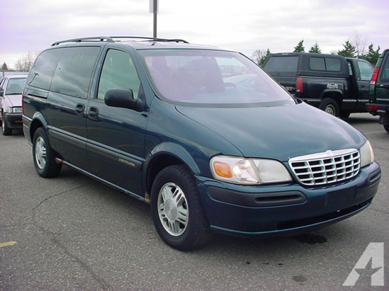 1999 Chevrolet Venture for sale in Pontiac, Michigan