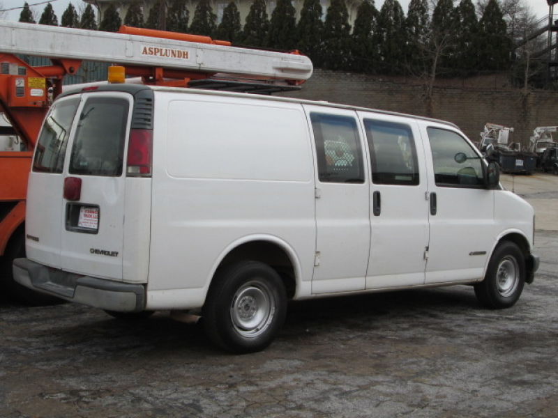 Picture of 1998 Chevrolet Chevy Van 3 Dr G2500 Cargo Van, exterior