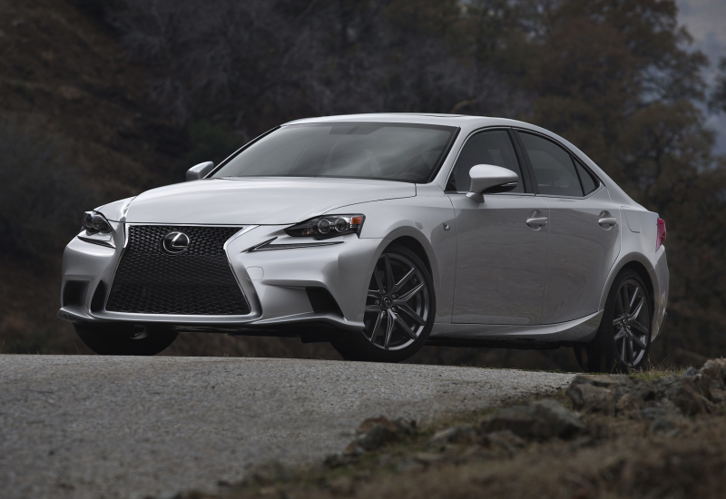 Lexus 2014 IS official with F SPORT spice