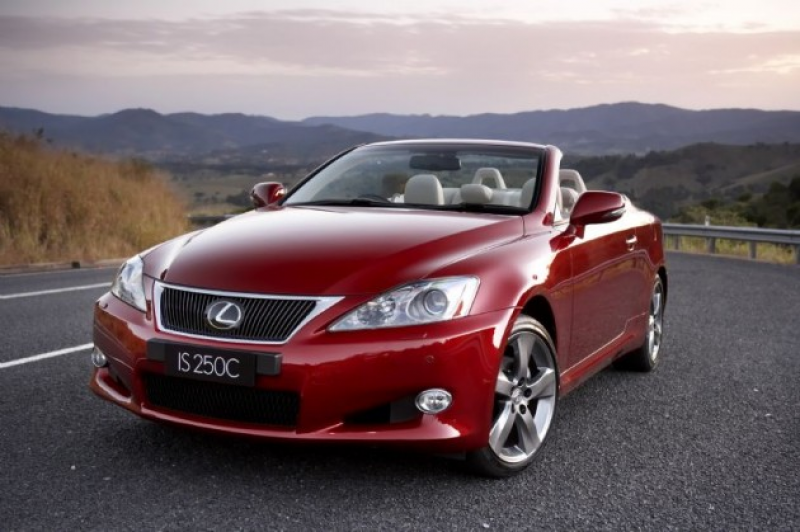 2014 Lexus IS prototype in Lexus IS-F convertible guise spotted