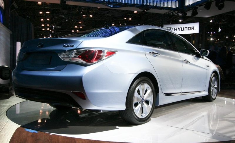 2011 Hyundai Sonata hybrid