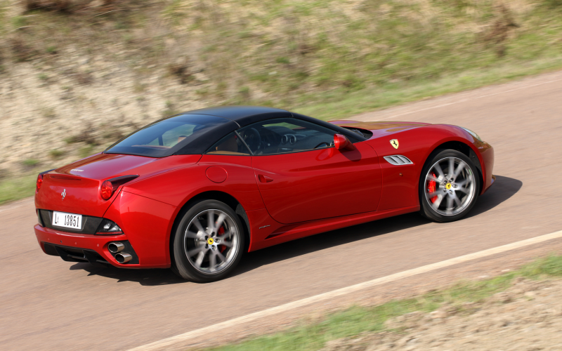 2013 Ferrari California Side In Motion