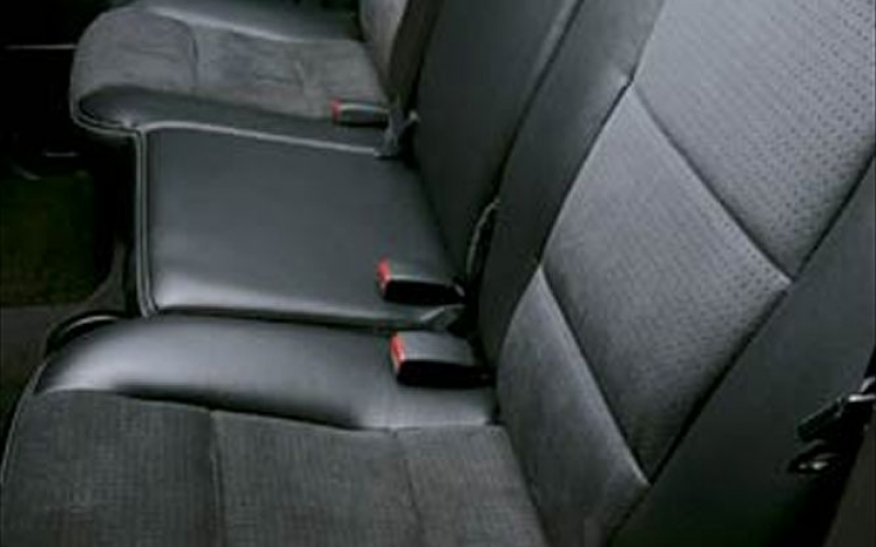2005 Dodge Ram Srt 10 Quad Cab Pickup Rear Seats