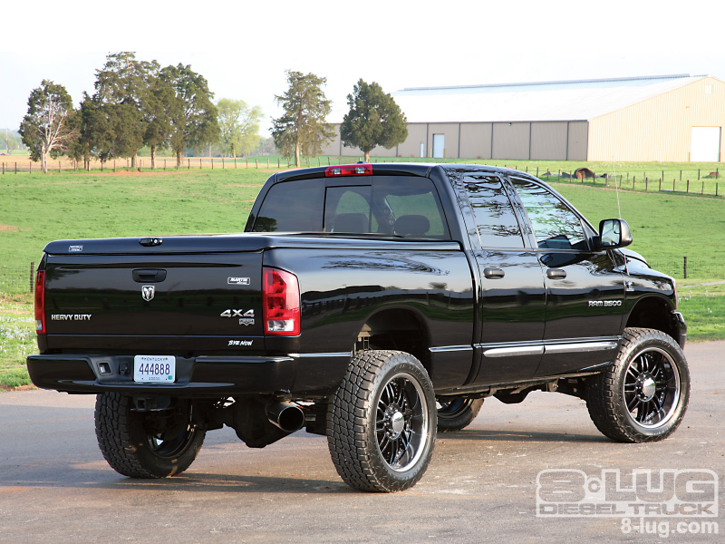 2006 Dodge Ram 3500 Rear Right View