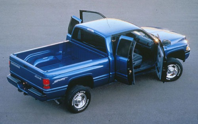 1999 Dodge Ram Pickup 2500 - Features & Specs