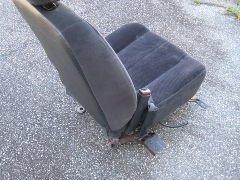 about 04 Dodge Ram 1500 Pickup Truck Driver Side Front Bucket Seat ...