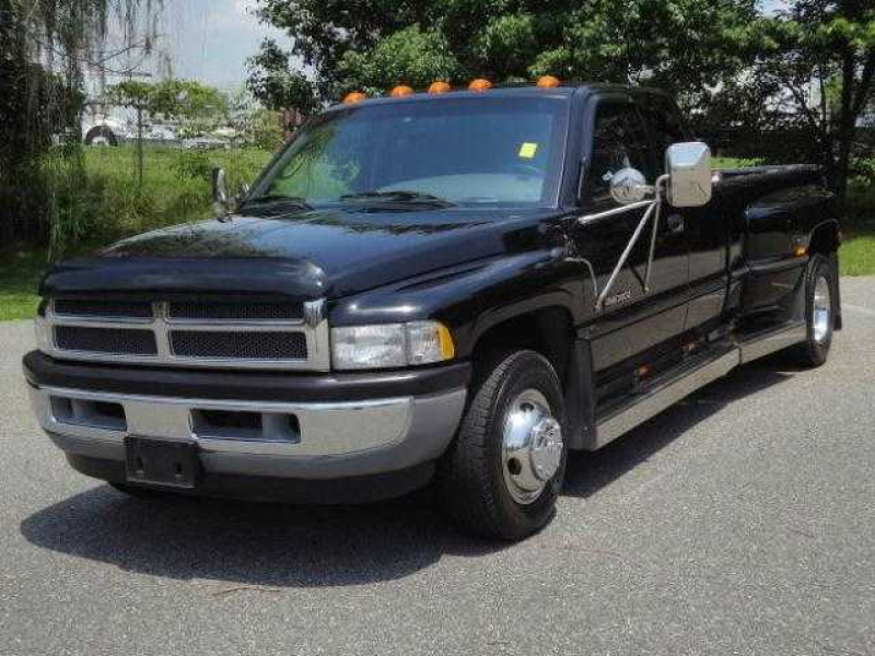 Learn more about Dodge Ram 3500 Diesel 1999.