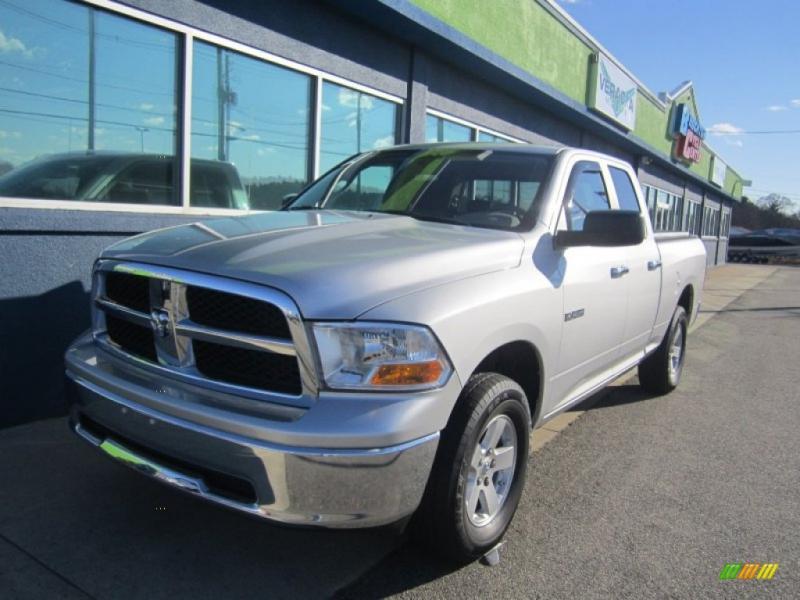 Bright Silver Metallic Clearcoat 2009 Dodge Ram 1500 ST with Dark ...