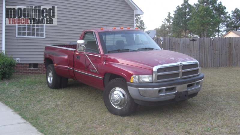 Learn more about 1994 Dodge Ram 3500.