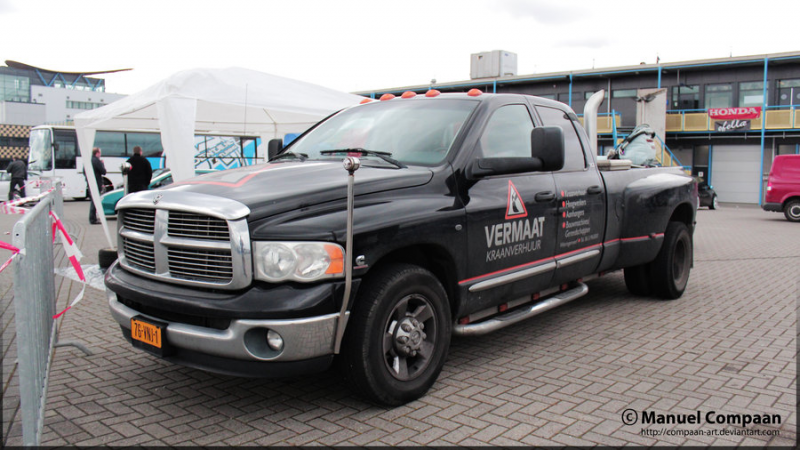 Learn more about 2003 Dodge Ram 3500.