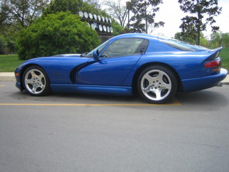 2002 Dodge Viper 2 Dr GTS Coupe picture