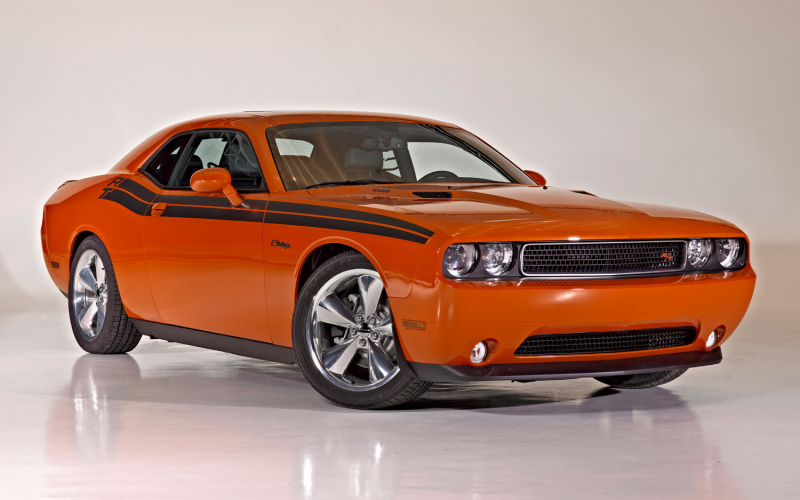 2013-Dodge-Challenger-Hemi-Orange
