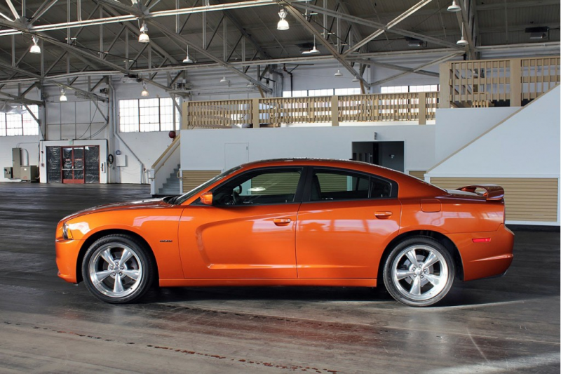 2011 Dodge Charger - Photo Gallery