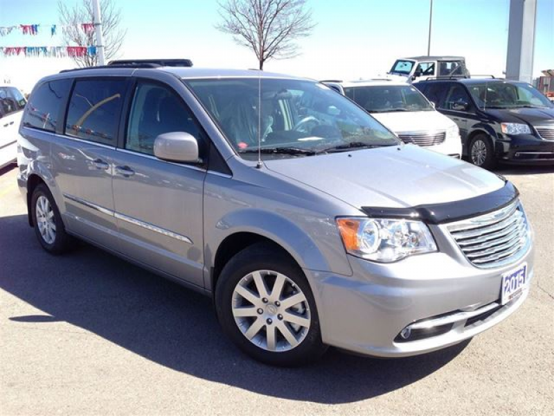 2015 Chrysler Town and Country ***TOURING***FACOTRY NAVIGATION***POWER ...