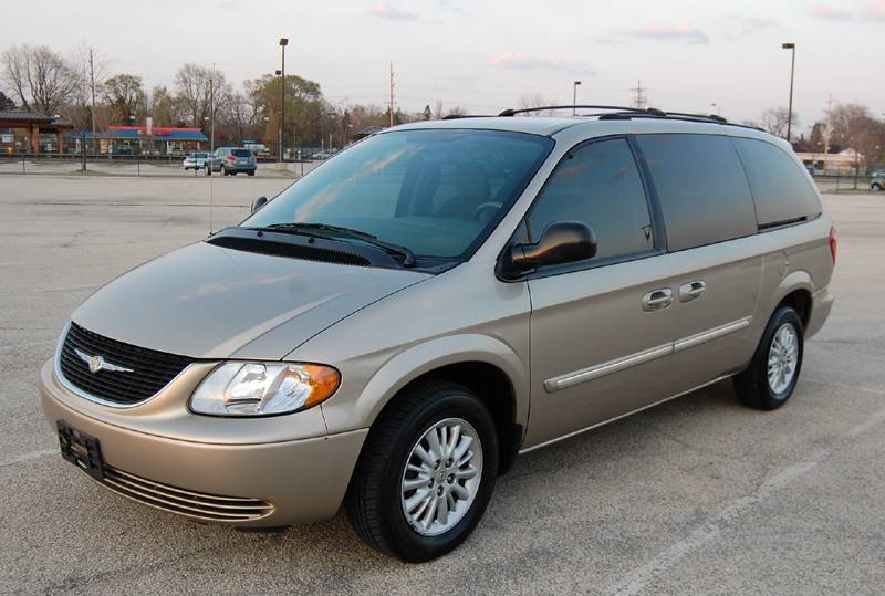 2004 Chrysler Town and Country