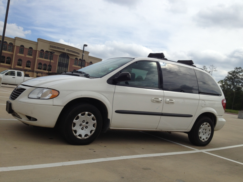 Picture of 2004 Chrysler Town & Country LX, exterior