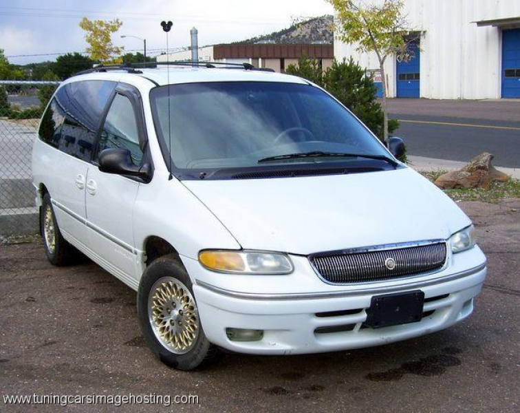 Chrysler Town And Country Van 1997