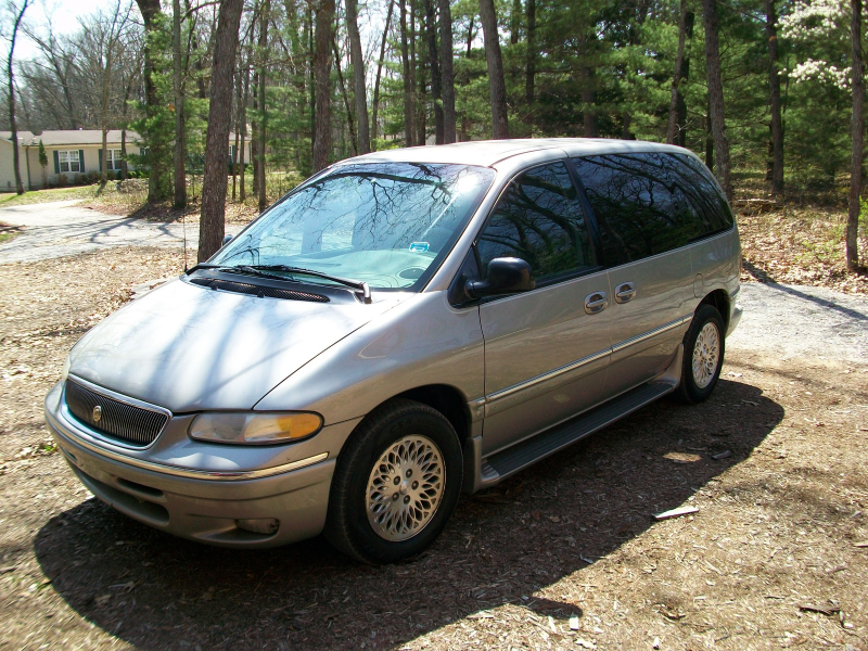 1996_chrysler_town___country_chrysler_town_and_country_lx-pic ...