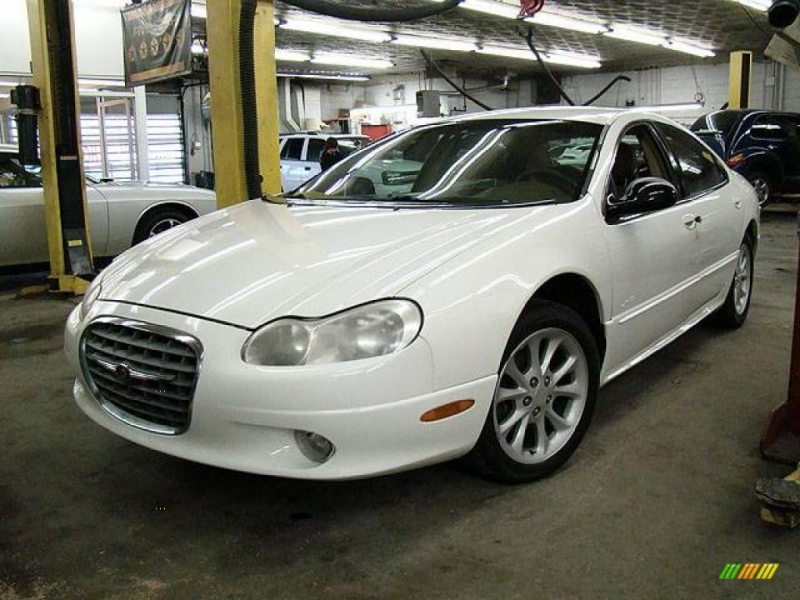 White 2000 Chrysler LHS with Tan Leather seats