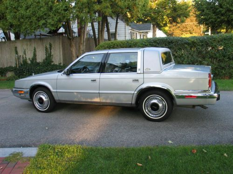 1989 Chrysler New Yorker Landau Sedan 4-Door 3.0L Mark Cross Edition ...